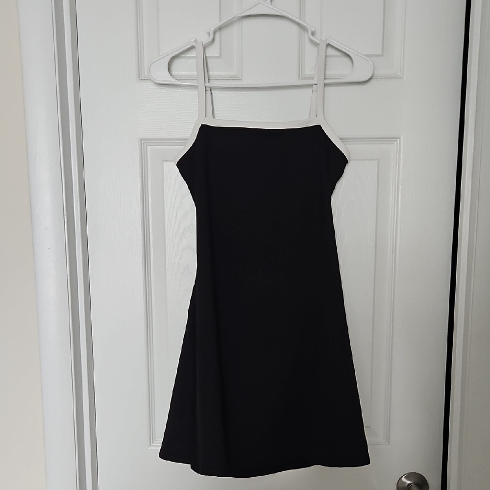 Wild Fable Black And White Junior Girls Dress With A Cut Out In Back